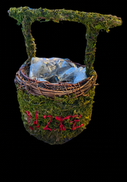 ᴛʜᴇ ʟᴏsᴛ 𝔏𝔞𝔟𝔶𝔯𝔦𝔫𝔱𝔥 WICCA SUPPLY HOLDER